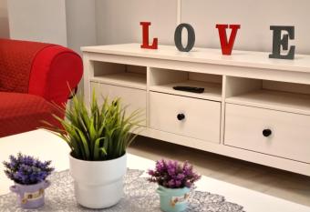 Ronda Centro - Love allows 18 year olds to book a room