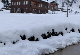 UZUNG  L KASTEL APART has Smoking rooms