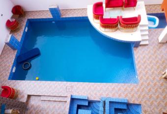 TOUR EIFFEL H  TEL has Balcony rooms