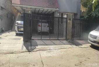 Best Individual Home stay Near Apollo Jubilee Hills has Balcony rooms