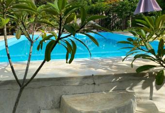 Embe Lodge has Balcony rooms