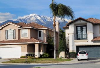 Woodland Rancho allows 18 year olds to book a room