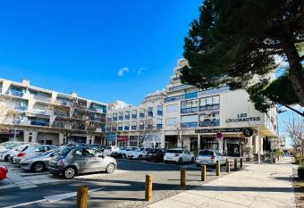 Les Appartements De Lina - Studio Castor - Self Check-In has Balcony rooms