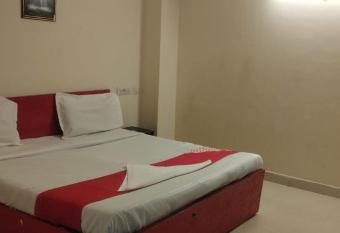 Royal Residencey has Smoking/Balcony rooms