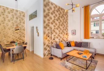 Apartment Westend allows 18 year olds to book a room