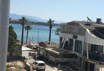 Cavide Han  m Apartman   has Balcony rooms