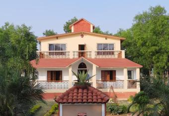 Debarati Homestay, Daronda allows 18 year olds to book a room