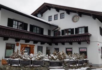 K  ssen Dorf 41 TOP4 allows 18 year olds to book a room