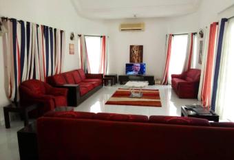 RESIDENCE NINA has Balcony rooms