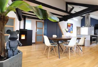 Loft    proximit   imm  diate de l hyper-centre allows 18 year olds to book a room