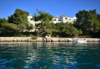 Povlja Bungalows has Balcony rooms