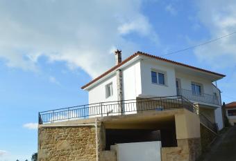 Casa das Laxas, reci  n reformada con 5 dormitorios en entorno natural has Balcony rooms