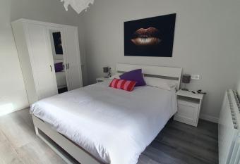 Casa albalunasss has Balcony rooms