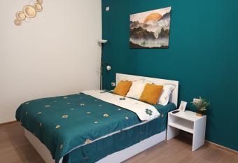 3 Josepartment allows 18 year olds to book a room