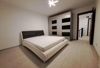 Arhimede has Balcony rooms