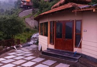 Atulyam, Pangot has Balcony rooms