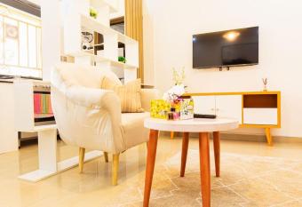 Ivory Apartment-1 bedroom at Lekki Phase 1 allows 18 year olds to book a room