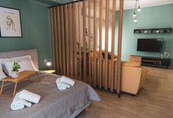 Casa bonita in the center of Volos has Balcony rooms