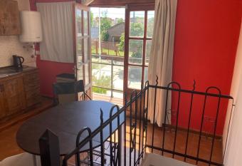 Depto Balcarce has Balcony rooms