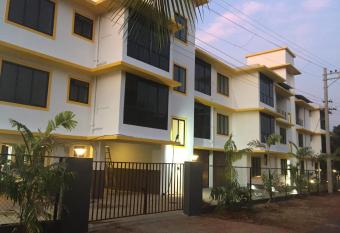 Fully Furnished 2BHK in North Goa with Reserved Parking has Balcony rooms