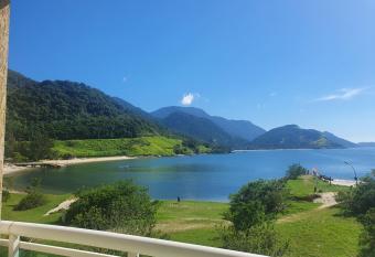 Reserva do Sahy apartamento beira-mar has Balcony rooms