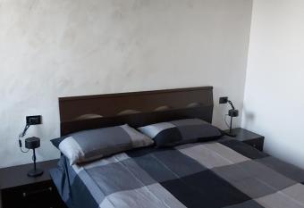 Appartamento vecchia Milano has Balcony rooms