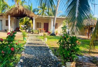 Casa Las Palmas Playa la Saladita has Balcony rooms