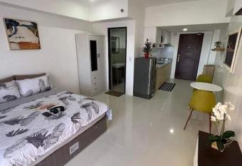 88Minesview LODGE By SUNTRUST CONDOMINIUM has rooms with a private hot tub