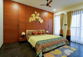 The Memoir Luxury Apartment has Balcony rooms