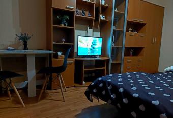 Apartament Cozy complex studentesc allows 18 year olds to book a room