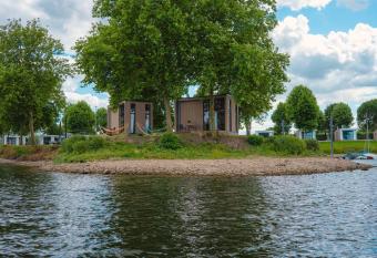 Holiday Home Tiny River House-1 by Interhome has Balcony rooms