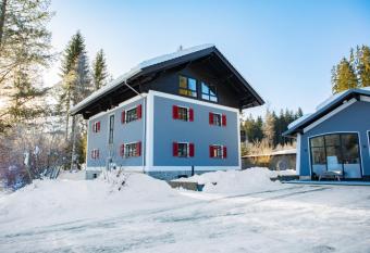 RACHEL BASECAMP allows 18 year olds to book a room