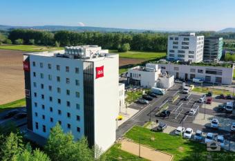 Ibis Bourgoin Jallieu Medipole allows 18 year olds to book a room