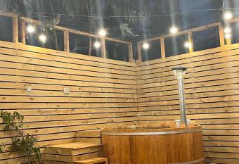 Caba  as akrilu has Balcony rooms