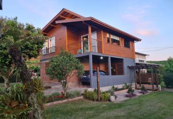 Aconchego Ip   Amarelo has Smoking/Balcony rooms