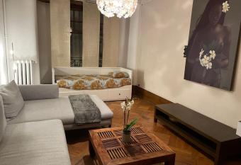 Bel appartement city center has Balcony rooms