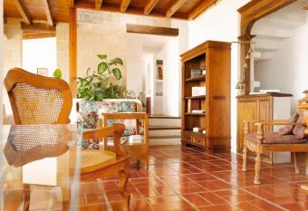 Casa Vista Bonita has Balcony rooms