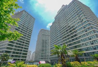 Lux apartmint in E5 delta deluxe has Balcony rooms