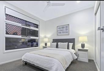 NOVEL.HOLIDAY HOUSE allows 18 year olds to book a room