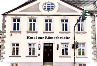 Hotel zur R  merbr  cke allows 18 year olds to book a room