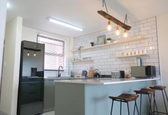 Lovely beach getaway in gonubie. allows 18 year olds to book a room