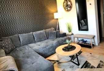 Matea s apartment allows 18 year olds to book a room