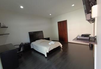 Habitaci  n privada con todos los servicios has Balcony rooms