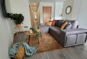 Ao lado da Esta    o do Metro! has Balcony rooms