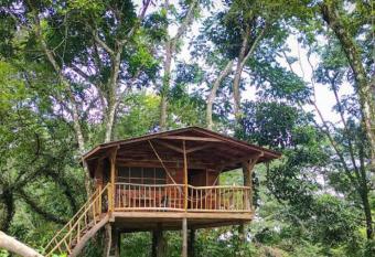 El Escondido Jungle Cabins has Balcony rooms