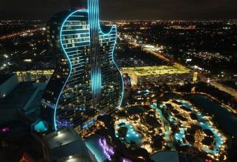 1. Great room for rent, Individual entrance, private bathroom, beautiful lake, in manufactured home, 5 min from Hard Rock Hotel Casino allows 18 year olds to book a room