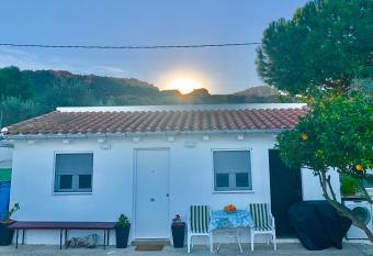 (null) allows 18 year olds to book a room