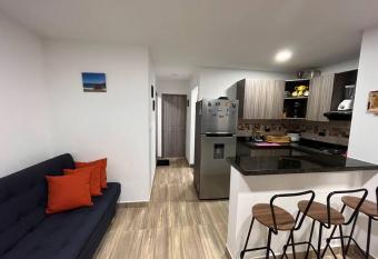 Lindo apartamento en Guatap   has Balcony rooms