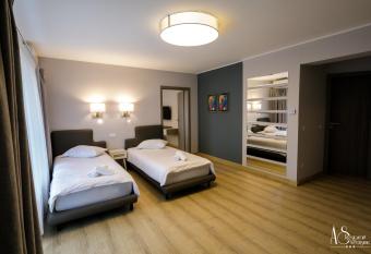 Pensiunea AS has Balcony rooms