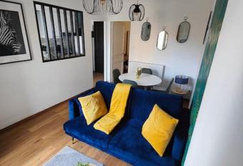 Charmant T2 atypique, r  nov   allows 18 year olds to book a room